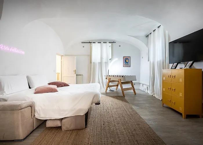 Stunning Loft Near Colosseum And Termini Station Wifi Ac * Rome