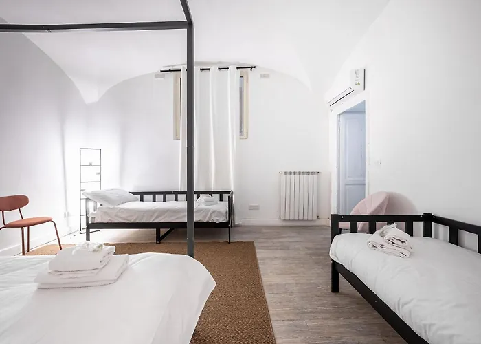 Stunning Loft Near Colosseum And Termini Station Wifi Ac * Roma
