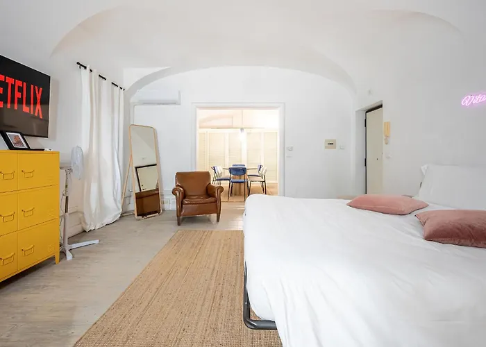 Stunning Loft Near Colosseum And Termini Station Wifi Ac * Roma